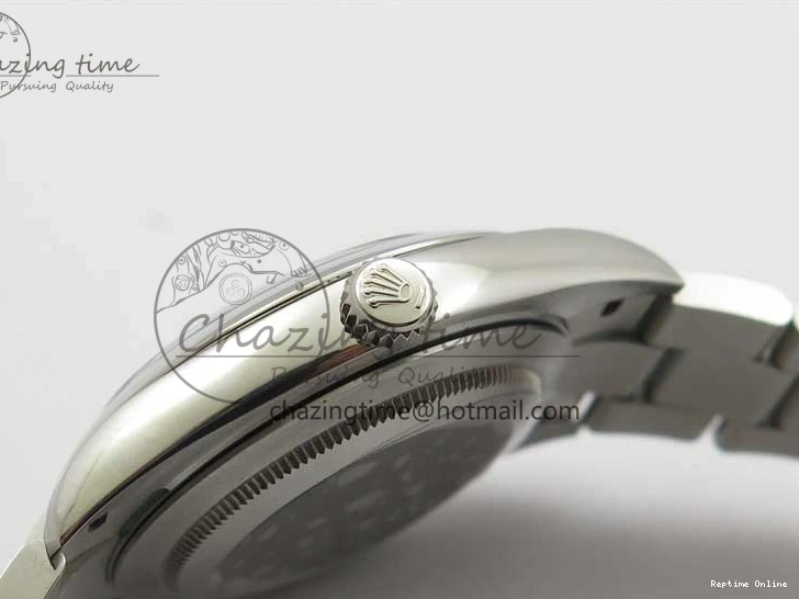 1103 Casual Oyster Perpetual 41mm 124300 EWF Best Edition Red Dial on SS Bracelet A 2856